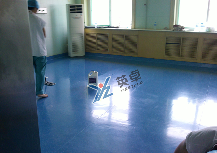 英卓?jī)艋┕ぶ?jpg